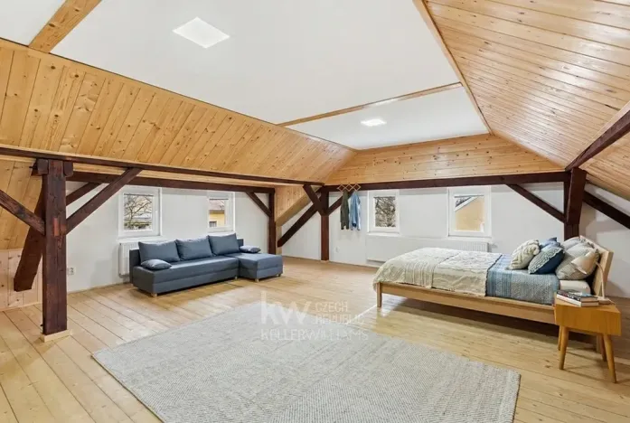 Prodej obchodního prostoru, Milíkov, 420 m2