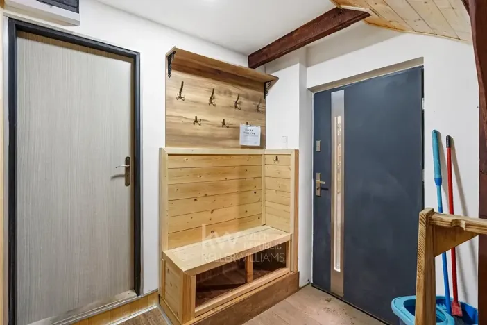 Prodej obchodního prostoru, Milíkov, 420 m2