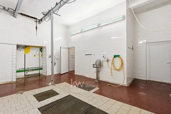 Prodej obchodního prostoru, Milíkov, 420 m2