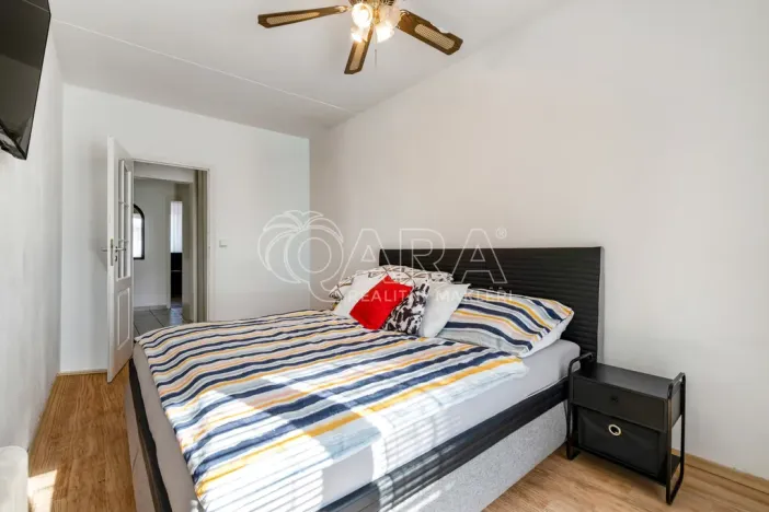 Prodej bytu 3+1, Praha - Černý Most, Vybíralova, 77 m2