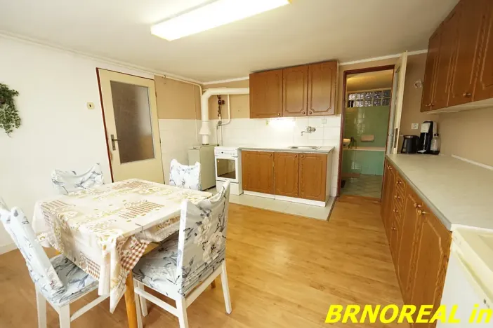 Prodej rodinného domu, Želeč, 237 m2