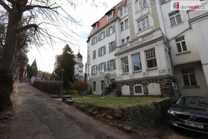 Prodej bytu 2+kk, Karlovy Vary, Krále Jiřího, 65 m2