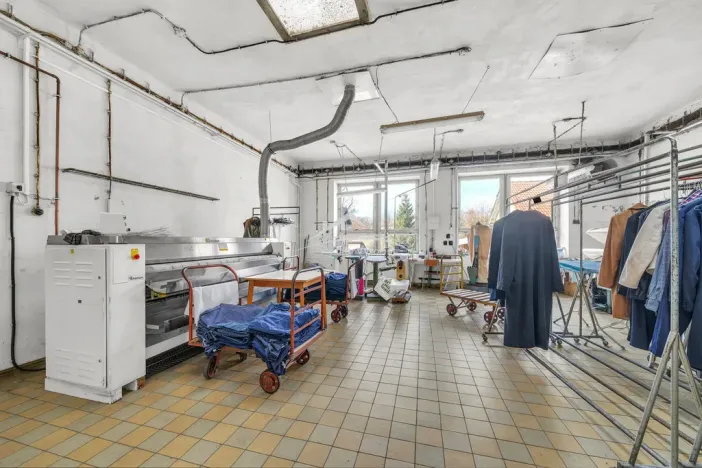 Prodej kanceláře, Havlíčkův Brod, Sázavská, 750 m2