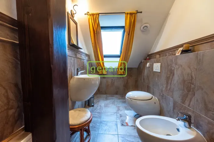 Prodej rodinného domu, Braškov, Akátová, 446 m2