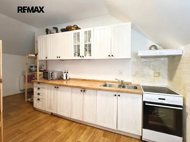 Pronájem ubytování, Drahelčice, V Brance, 164 m2