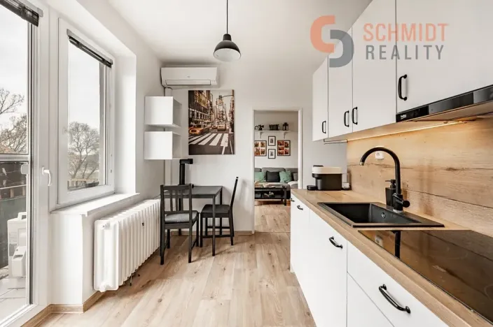 Prodej bytu 2+1, Břeclav, Růžičkova, 52 m2