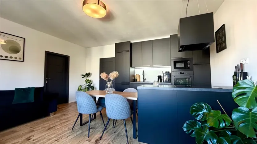 Prodej bytu 3+kk, Cheb, 17. listopadu, 74 m2