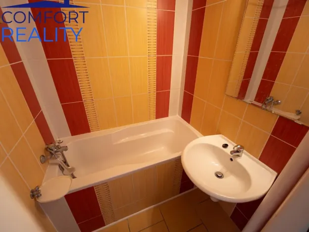 Prodej bytu 2+1, Ostrava - Poruba, Hlavní třída, 51 m2