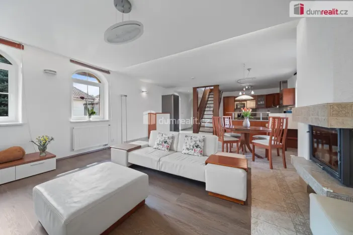 Prodej rodinného domu, Sluštice, 337 m2