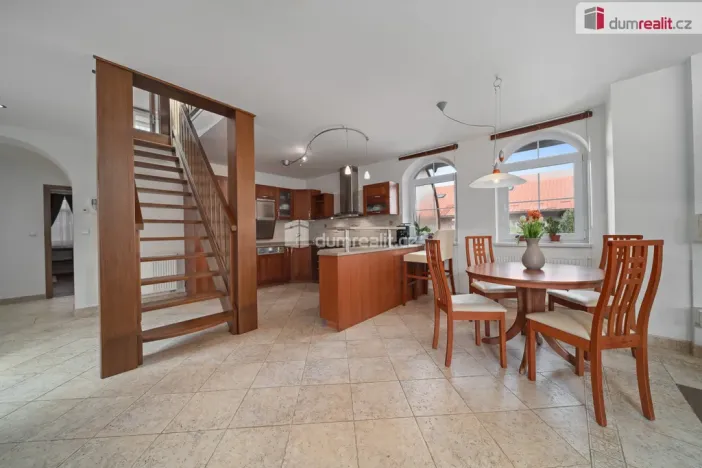 Prodej rodinného domu, Sluštice, 337 m2