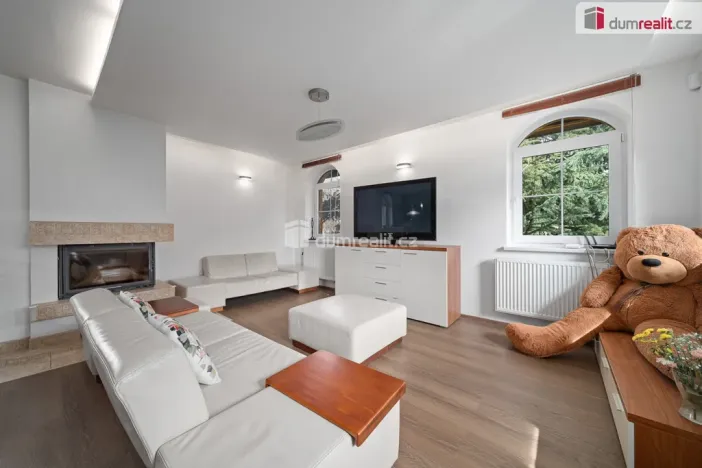 Prodej rodinného domu, Sluštice, 337 m2