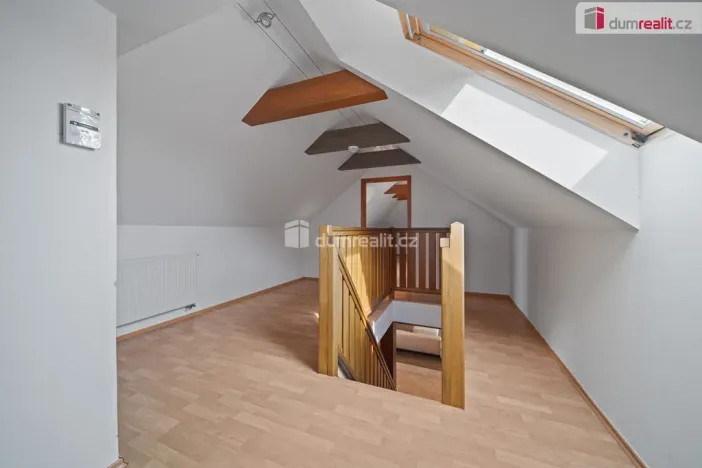 Prodej rodinného domu, Sluštice, 337 m2