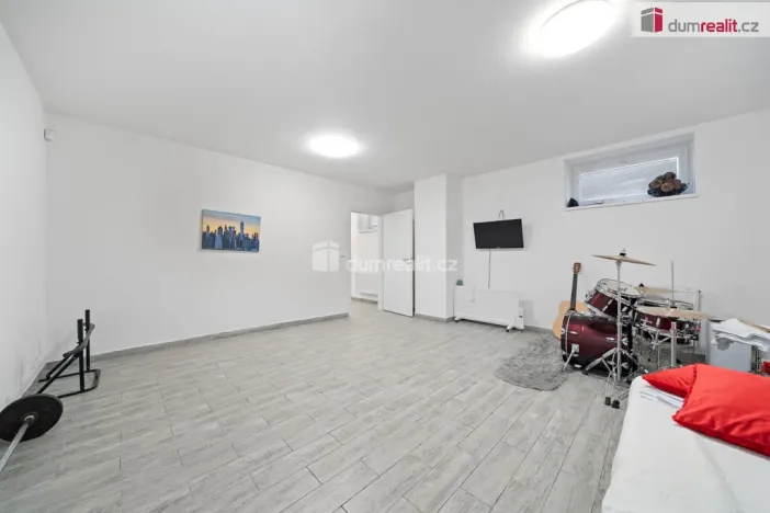 Prodej rodinného domu, Sluštice, 337 m2
