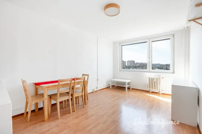 Pronájem bytu 2+kk, Praha, Boloňská, 42 m2