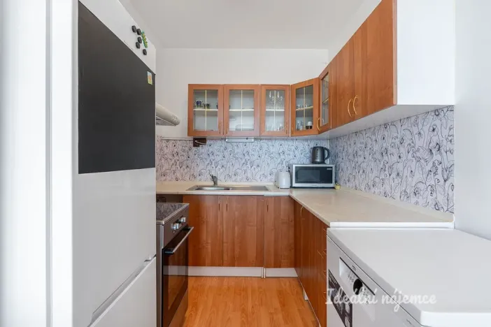 Pronájem bytu 2+kk, Praha, Boloňská, 42 m2