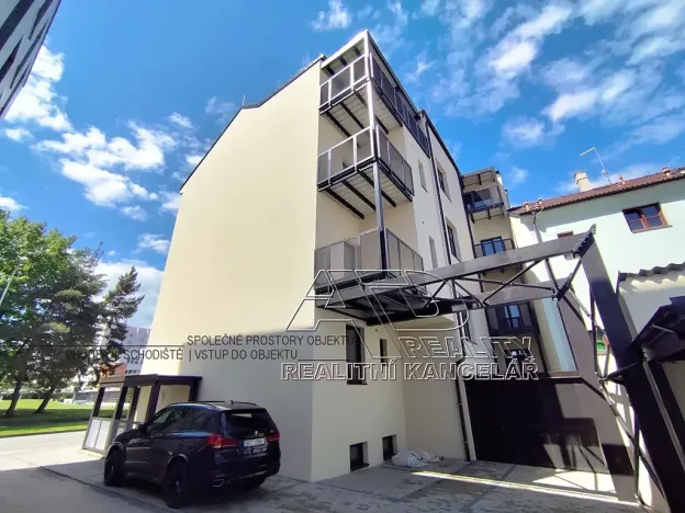 Pronájem bytu 1+1, České Budějovice, Fráni Šrámka, 40 m2