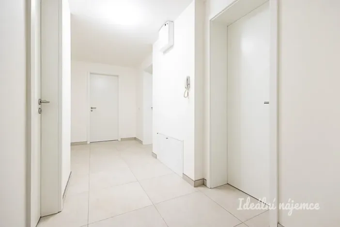 Pronájem bytu 3+kk, Praha - Královice, Ke Tvrzi, 89 m2