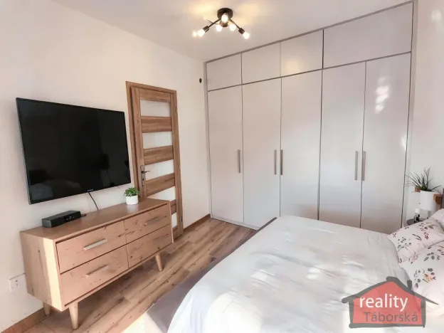 Prodej bytu 2+kk, Nupaky, Nupacká, 40 m2