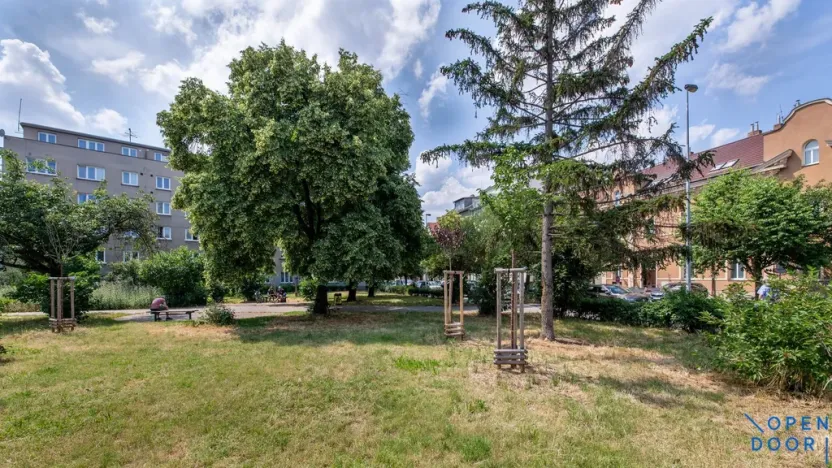 Pronájem bytu 2+kk, Praha - Strašnice, Na hroudě, 51 m2