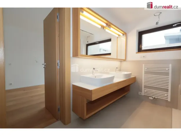 Prodej rodinného domu, Praha - Libuš, V Hrobech, 286 m2