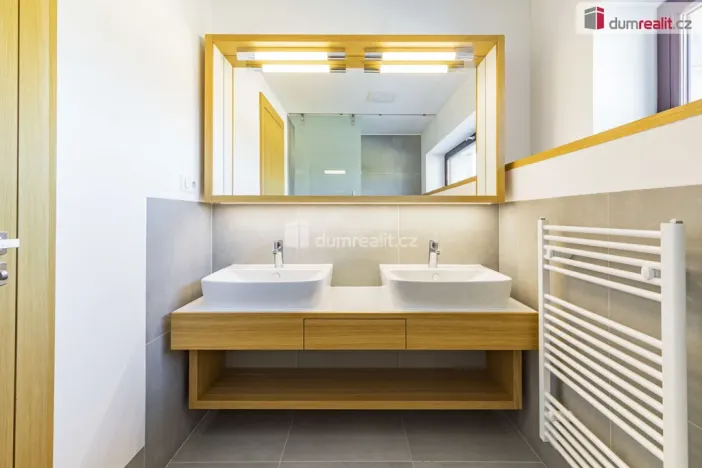 Prodej rodinného domu, Praha - Libuš, V Hrobech, 286 m2