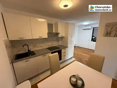 Prodej bytu 2+1, Jadranovo, Chorvatsko, 45 m2