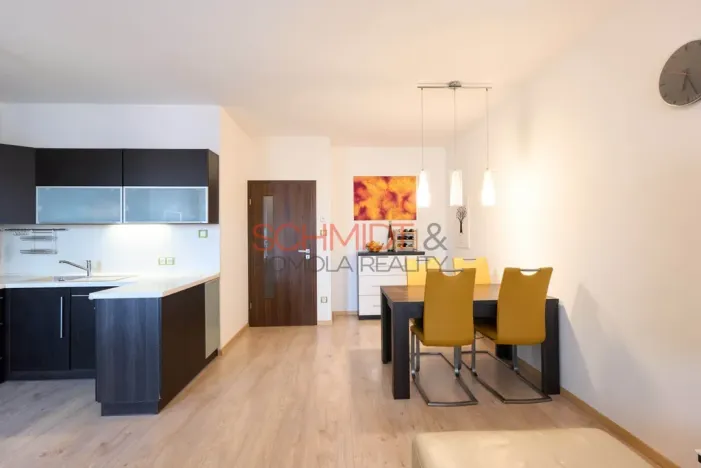 Prodej bytu 3+kk, Hustopeče, U Větrolamu, 90 m2