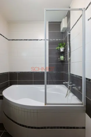 Prodej bytu 3+kk, Hustopeče, U Větrolamu, 90 m2