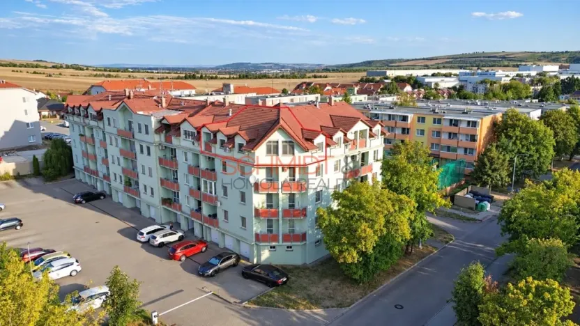 Prodej bytu 3+kk, Hustopeče, U Větrolamu, 90 m2
