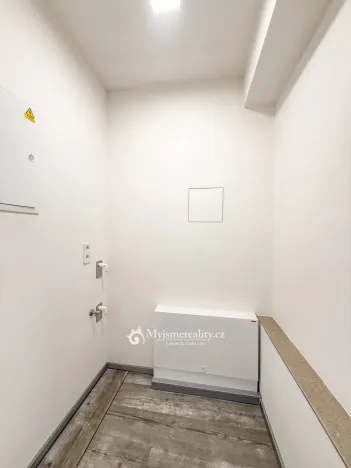 Pronájem bytu 2+kk, Znojmo, Vančurova, 48 m2