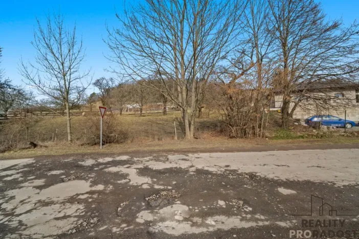 Prodej pozemku pro bydlení, Střemošice, 1585 m2