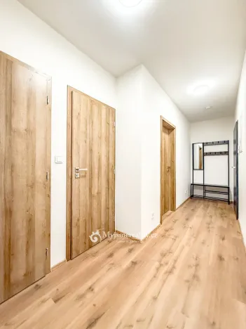 Pronájem bytu 2+kk, Znojmo, Vančurova, 48 m2