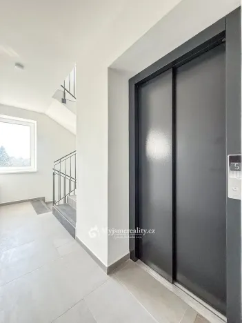 Pronájem bytu 2+kk, Znojmo, Vančurova, 48 m2