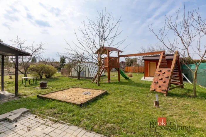 Prodej zahrady, Opava, 445 m2