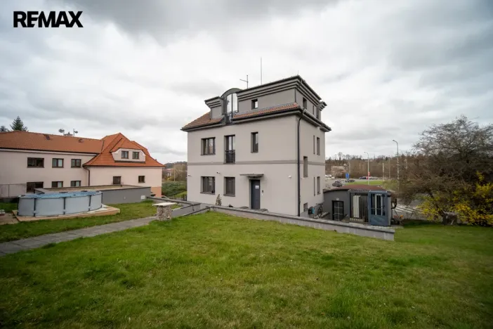 Prodej rodinného domu, Praha - Hloubětín, Poděbradská, 188 m2