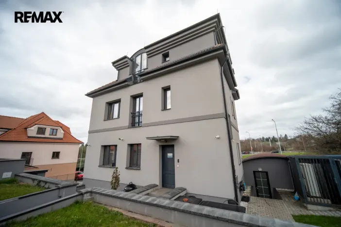 Prodej rodinného domu, Praha - Hloubětín, Poděbradská, 188 m2