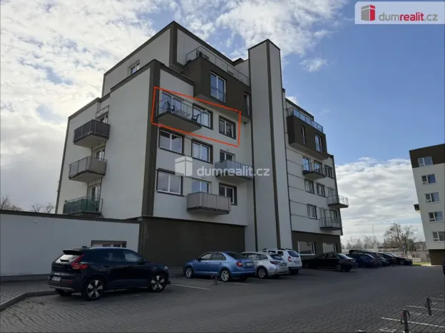 Pronájem bytu 1+kk, Karlovy Vary - Bohatice, Dubová, 38 m2