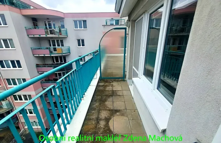 Pronájem bytu 2+kk, Praha - Strašnice, Gutova, 48 m2