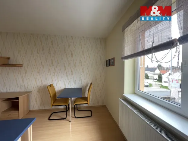 Pronájem bytu 1+kk, Praha, Ve žlíbku, 43 m2