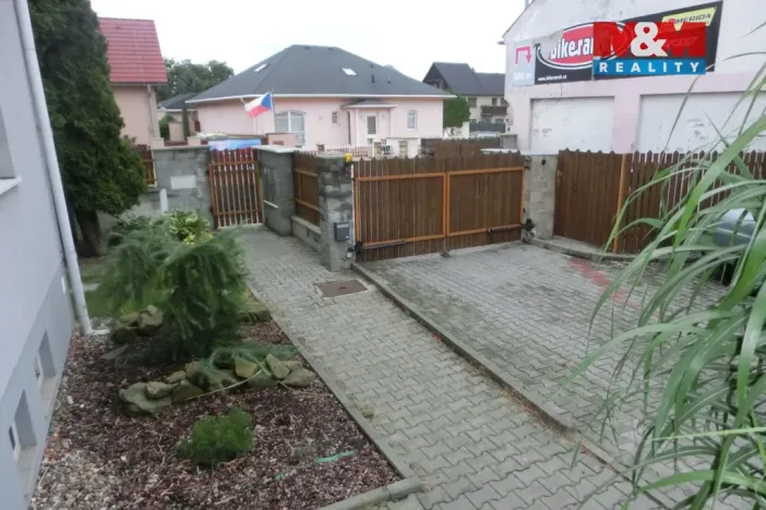 Pronájem bytu 1+kk, Praha, Ve žlíbku, 43 m2