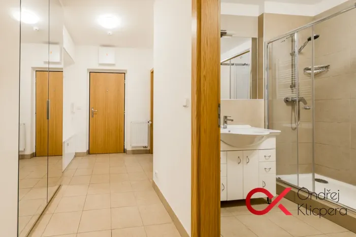 Pronájem bytu 2+kk, Říčany, Na Fialce, 66 m2