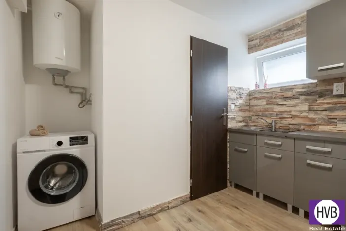 Prodej bytu 1+kk, Praha, Chvalská, 11 m2