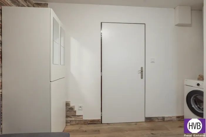 Prodej bytu 1+kk, Praha, Chvalská, 11 m2