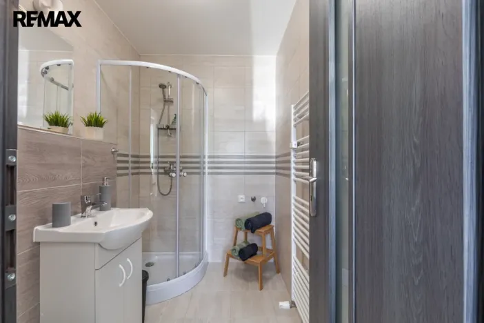 Pronájem bytu 1+1, Meziboří, Májová, 33 m2