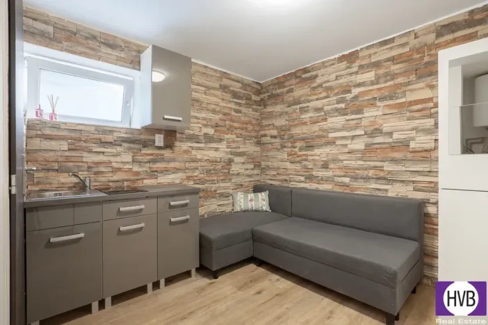 Prodej ubytování, Praha, Chvalská, 11 m2