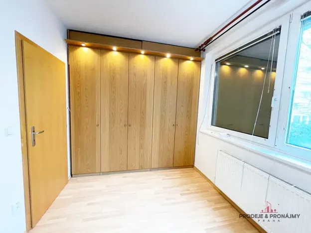 Pronájem bytu 2+kk, Praha - Strašnice, Janýrova, 50 m2