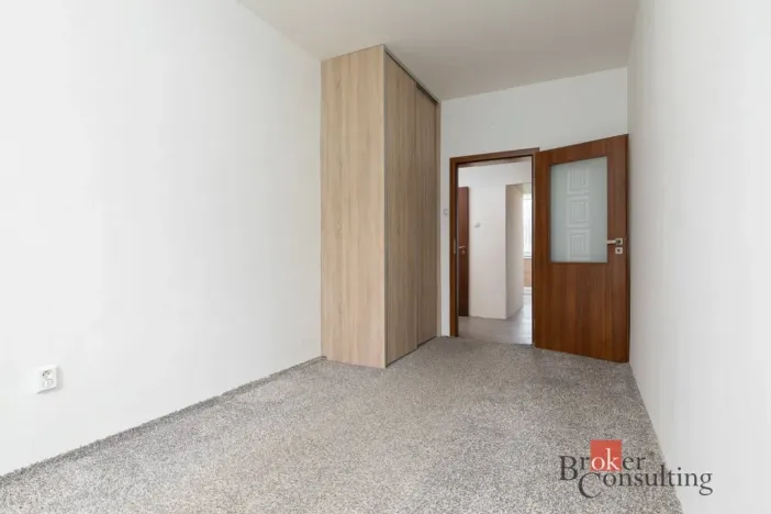 Prodej bytu 3+1, Ostrava - Poruba, Zdeňka Štěpánka, 68 m2