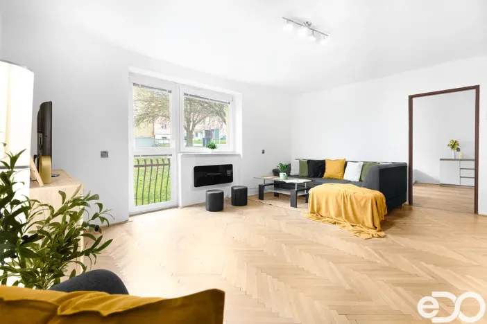 Prodej bytu 3+1, Chocerady - Komorní Hrádek, 83 m2