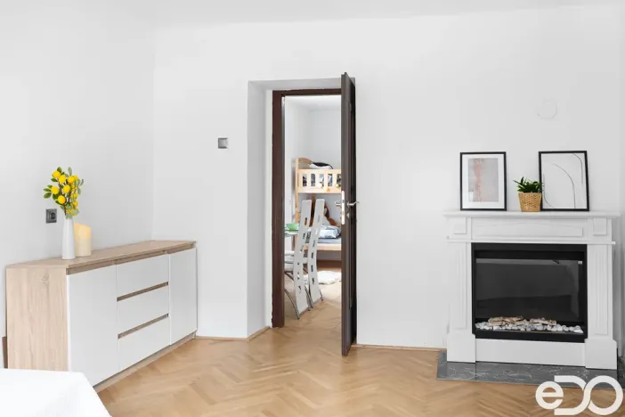 Prodej bytu 3+1, Chocerady - Komorní Hrádek, 83 m2