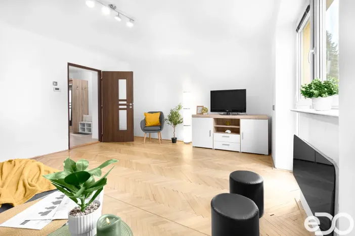 Prodej bytu 3+1, Chocerady - Komorní Hrádek, 83 m2